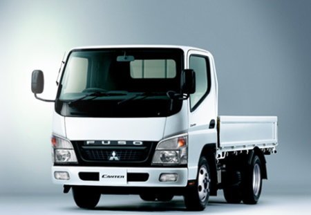 mitsubishi fuso canter eco hybrid更环保
