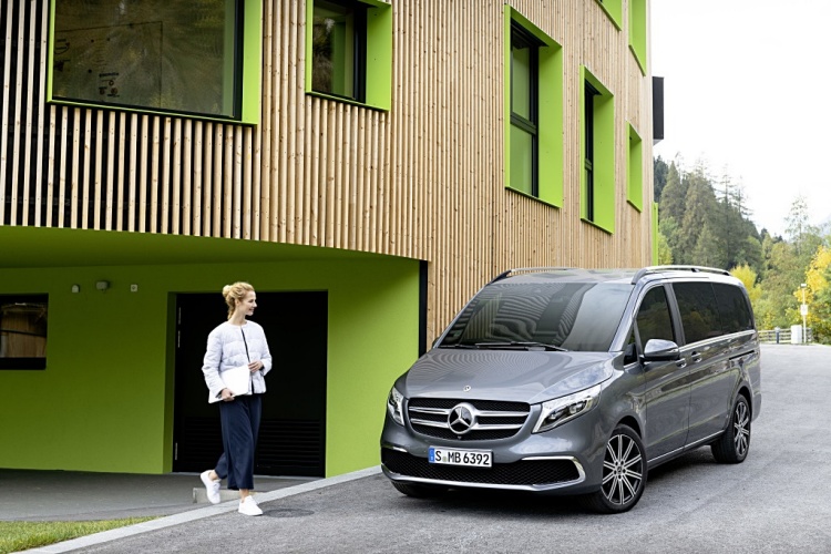 mercedes benz豪华商旅v-class小改款豪华大升级,换装全新4缸柴油动力
